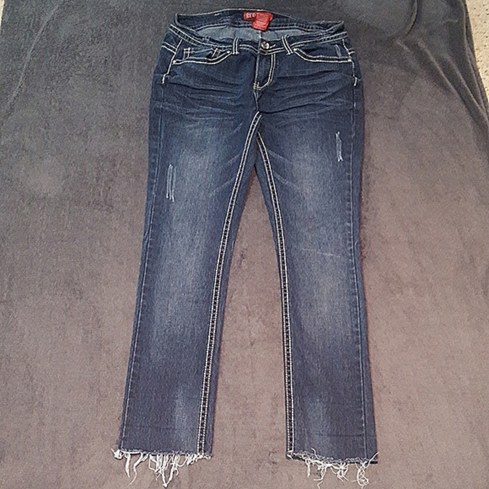 Red Rivet Skinny Cropped Jeans - Picture 4 of 10